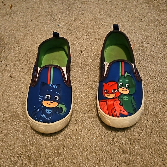 PJ Mask Slip-On - Picture 1 of 3
